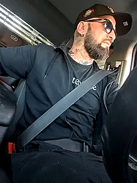 Beardedtattood online show from October 8, 11:52 am