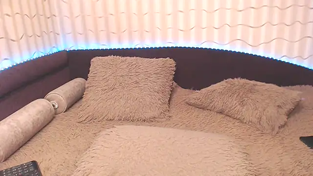 BustyKatty online show from February 9, 1:03 pm