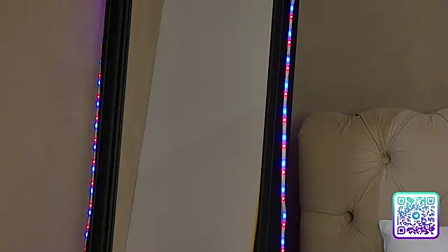 Snapshot of KateReevah chatting on March 17, 4:11 pm KateReevah online show from March 17, 4:11 pm