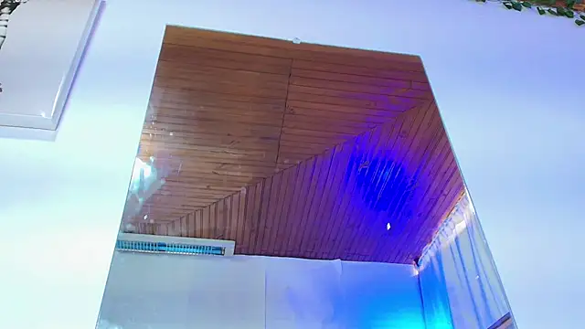 Naia x online show from November 6, 7:59 pm