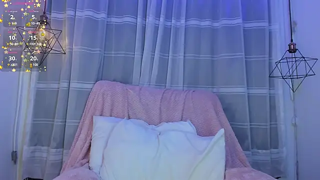 Snapshot of Nyx__Blackwood chatting on November 23, 4:01 am Nyx Blackwood online show from November 23, 4:01 am