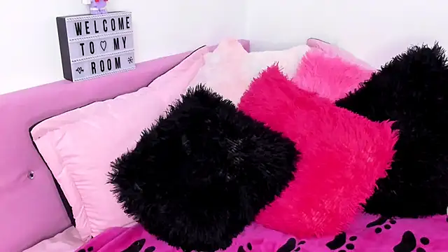 gabyye capprins online show from February 8, 7:16 pm