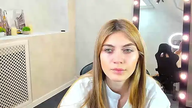 Cherry Price online show from December 23, 12:14 am