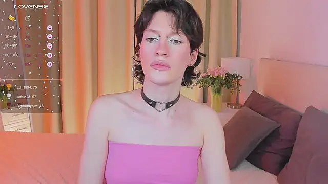 Kolette Gray online show from March 6, 1:14 pm