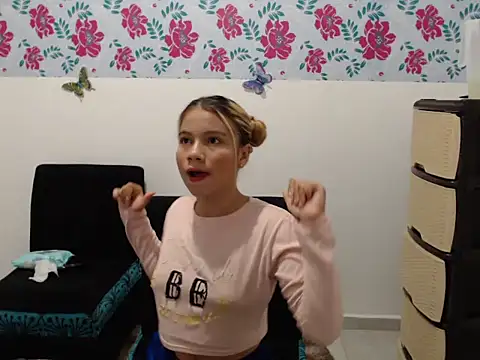 Naomi991 online show from January 3, 8:11 pm