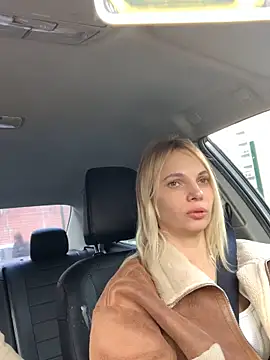 Snapshot of DonorDi chatting on February 4, 11:27 am DonorDi online show from February 4, 11:27 am