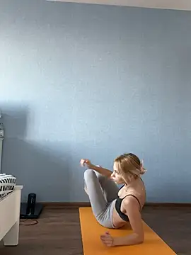 Snapshot of DonorDi chatting on February 23, 6:17 am DonorDi online show from February 23, 6:17 am