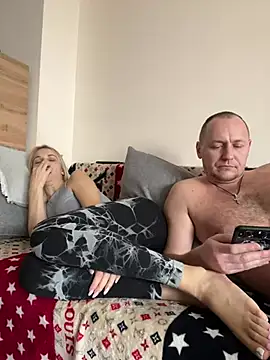 Snapshot of DonorDi chatting on March 3, 1:31 pm DonorDi online show from March 3, 1:31 pm