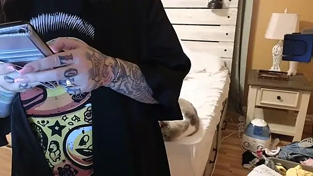 TexasTattooedHouseWife online show from March 13, 1:50 pm