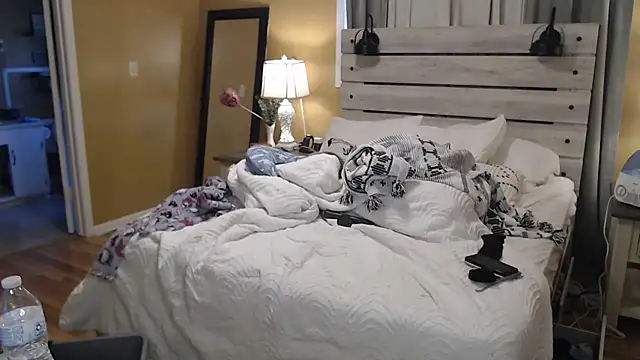 TexasTattooedHouseWife online show from March 21, 6:18 pm