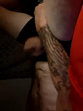 Cantufamily1979 online show from September 12, 9:42 am