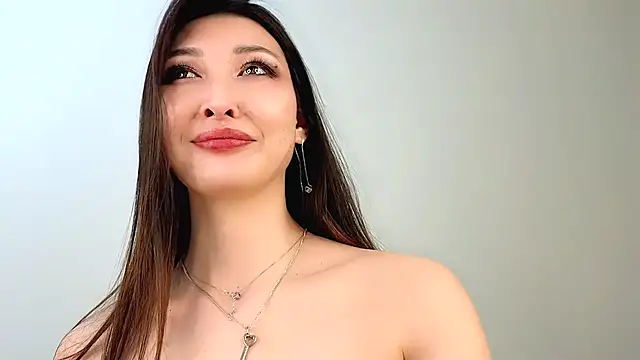 honey yani online show from December 4, 11:13 pm