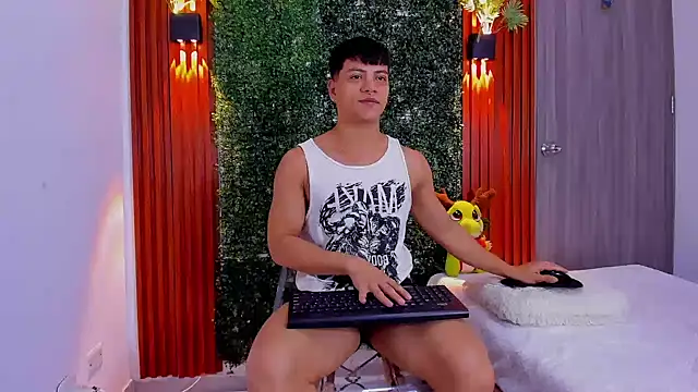 Valentino  X online show from September 22, 11:23 am