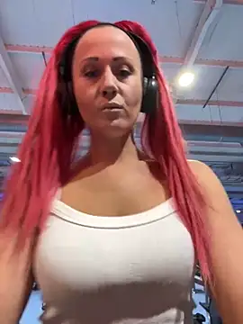 SweetSolez online show from March 13, 9:05 pm