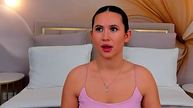 milaleoneli online show from September 14, 3:11 pm