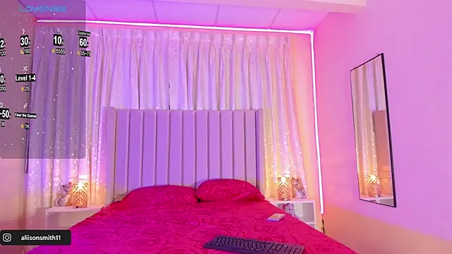 Aliison Smith online show from January 4, 12:05 am