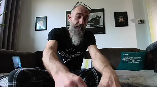 Kingsscepter online show from February 14, 2:12 pm