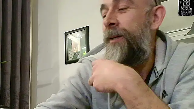 Kingsscepter online show from March 2, 10:38 pm