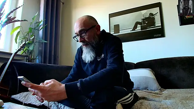 Kingsscepter online show from March 19, 1:51 pm