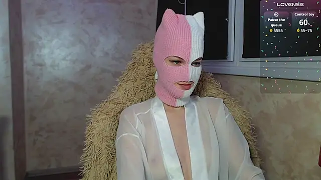 Snapshot of Domiiiniiicana chatting on September 17, 11:28 pm Domiiiniiicana online show from September 17, 11:28 pm