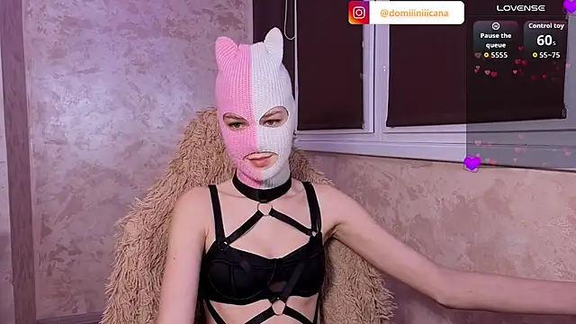 Snapshot of Domiiiniiicana chatting on December 14, 9:41 pm Domiiiniiicana online show from December 14, 9:41 pm