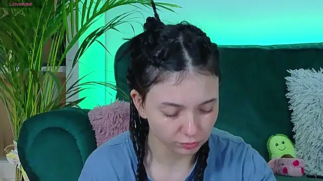 AveryWillow online show from October 21, 2:56 am