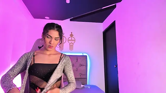 MiaCavallii  online show from March 22, 2:59 am