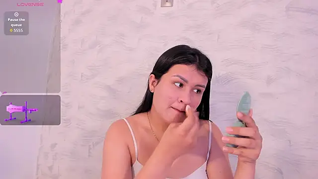 Elalove  online show from October 20, 7:03 pm