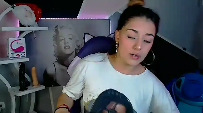 Samanta james19 online show from December 14, 3:47 pm