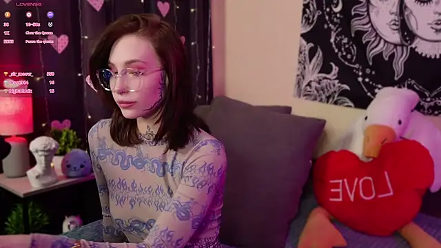 Snapshot of Succvbu7 chatting on February 13, 7:24 am Succvbu7 online show from February 13, 7:24 am