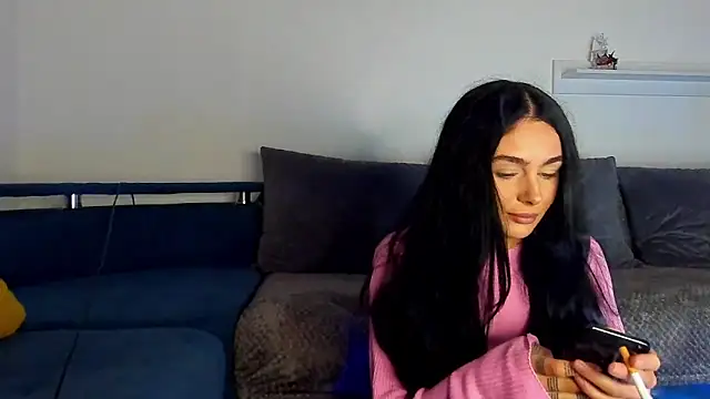 Snapshot of IvyKaelani chatting on January 15, 4:32 pm IvyKaelani online show from January 15, 4:32 pm