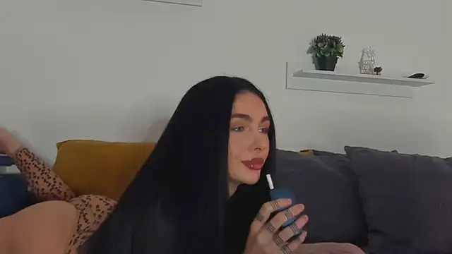 Snapshot of IvyKaelani chatting on March 6, 8:16 pm IvyKaelani online show from March 6, 8:16 pm