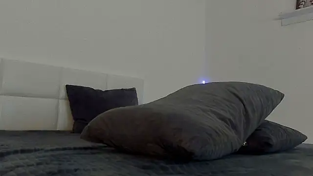 Snapshot of IvyKaelani chatting on March 20, 5:15 pm IvyKaelani online show from March 20, 5:15 pm