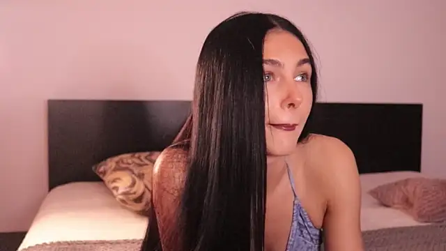 Snapshot of IvyKaelani chatting on October 23, 8:46 am IvyKaelani online show from October 23, 8:46 am