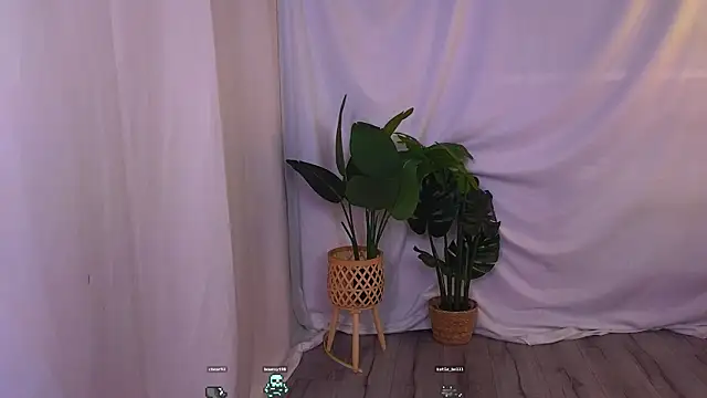 AlisiaSpinnet  online show from December 19, 10:13 am