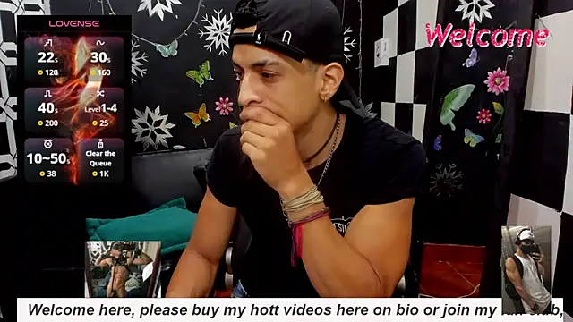 Snapshot of MikeRose94 chatting on September 27, 3:50 pm MikeRose94 online show from September 27, 3:50 pm