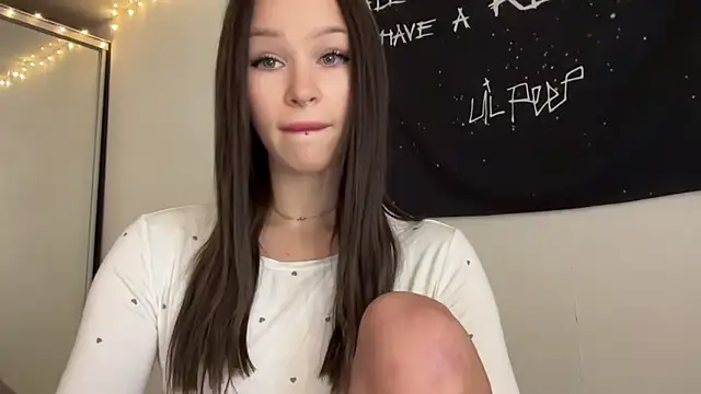 ur molly online show from November 1, 6:04 am