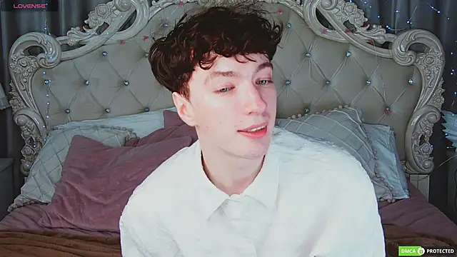 TrevorBenson online show from September 16, 2:29 pm