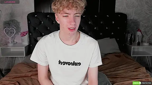 TrevorBenson online show from October 6, 6:16 pm