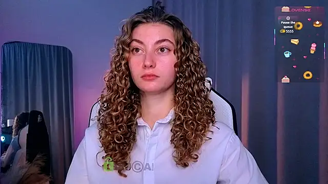 lady curls online show from October 1, 8:48 pm