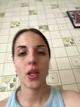 Snapshot of AmiLavs chatting on December 21, 11:22 am AmiLavs online show from December 21, 11:22 am