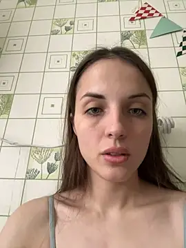 Snapshot of AmiLavs chatting on December 29, 10:56 am AmiLavs online show from December 29, 10:56 am