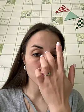 Snapshot of AmiLavs chatting on January 13, 10:36 am AmiLavs online show from January 13, 10:36 am