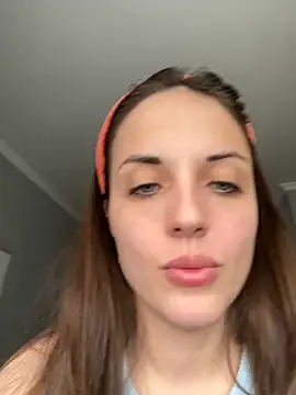 Snapshot of AmiLavs chatting on February 20, 11:20 am AmiLavs online show from February 20, 11:20 am