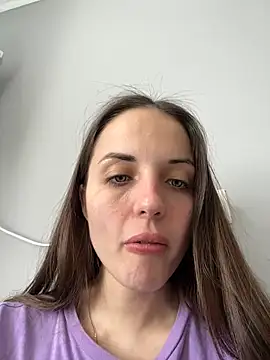 Snapshot of AmiLavs chatting on February 27, 10:48 am AmiLavs online show from February 27, 10:48 am