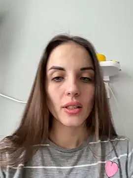 Snapshot of AmiLavs chatting on March 6, 10:41 am AmiLavs online show from March 6, 10:41 am