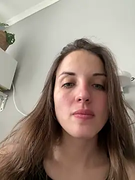 Snapshot of AmiLavs chatting on March 21, 11:22 am AmiLavs online show from March 21, 11:22 am