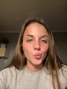 Snapshot of AmiLavs chatting on September 17, 8:10 pm AmiLavs online show from September 17, 8:10 pm