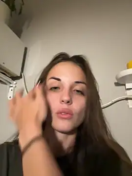 Snapshot of AmiLavs chatting on October 9, 8:29 pm AmiLavs online show from October 9, 8:29 pm