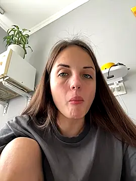 Snapshot of AmiLavs chatting on October 21, 7:09 am AmiLavs online show from October 21, 7:09 am